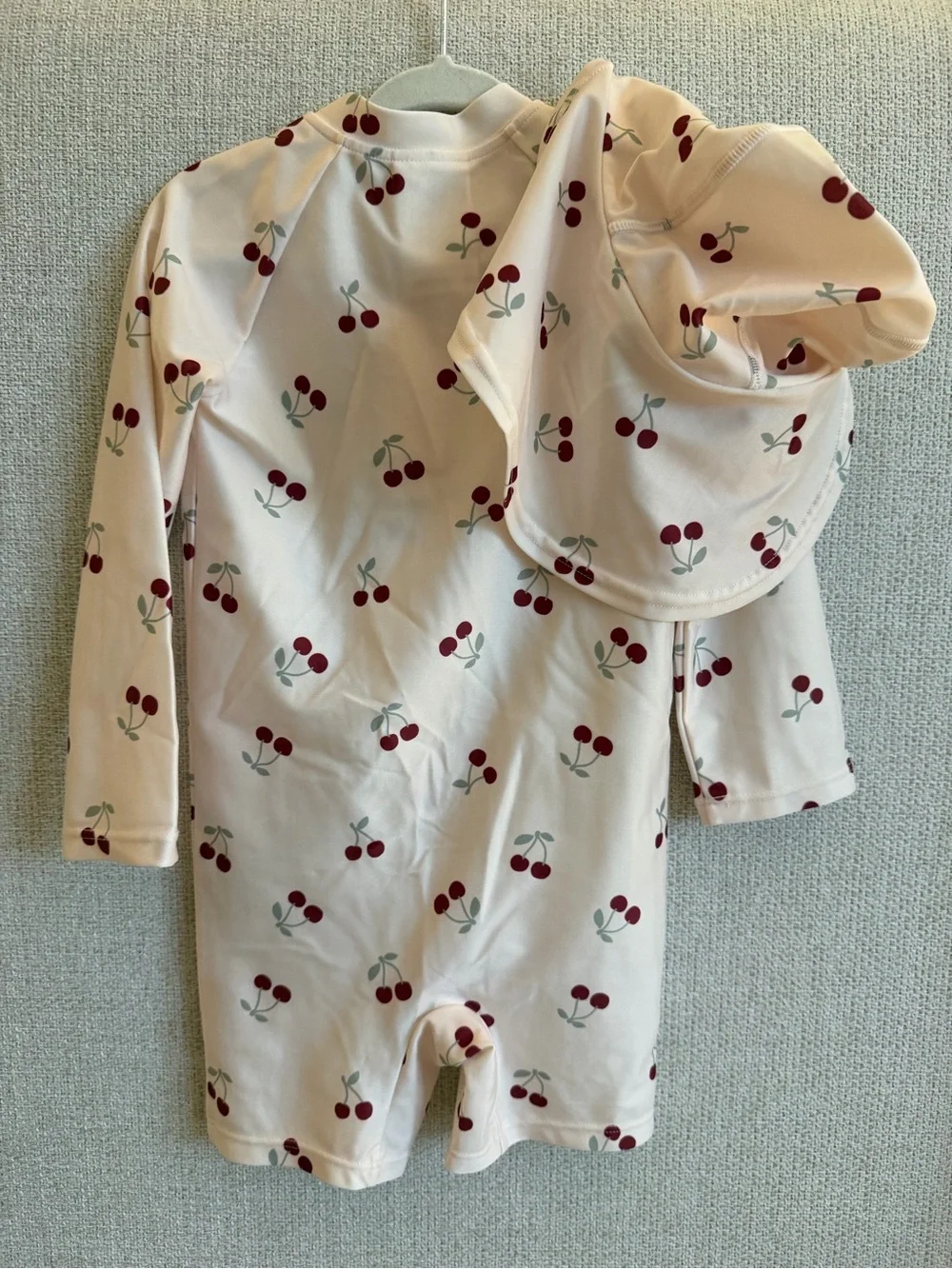 H&M Kids Cream Cherry One-Piece Swimsuit with Sun Hat NWOT